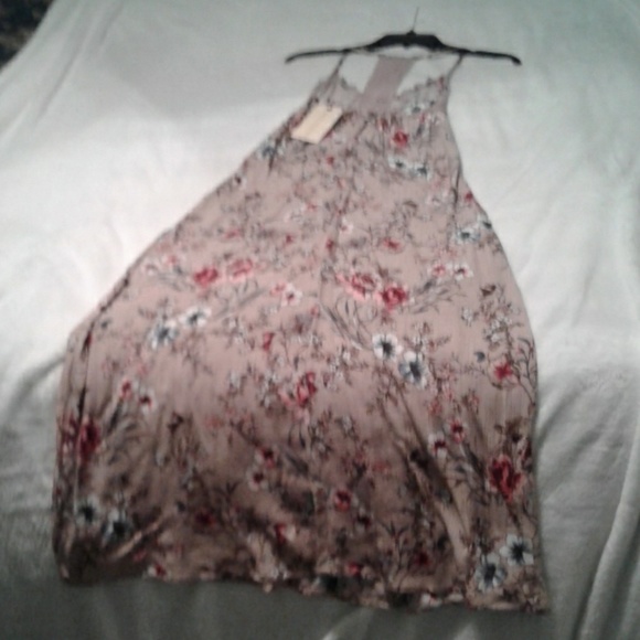 Dress - Picture 3 of 5